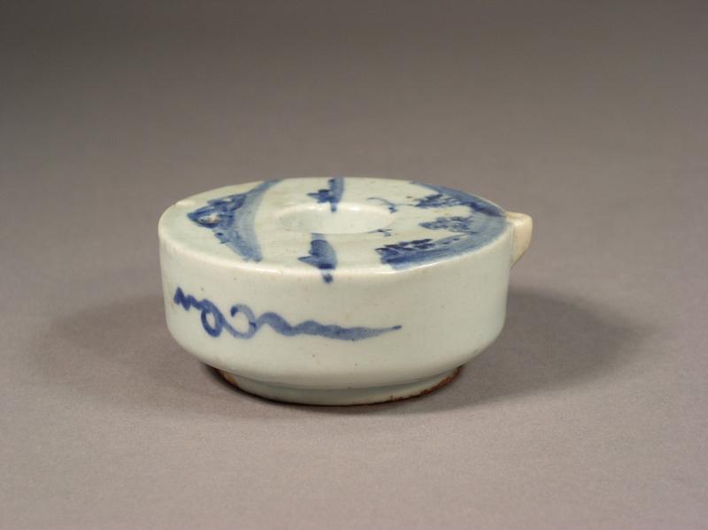 Korean blue and white porcelain ring water dropper