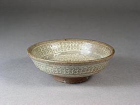 Korean Punch’ong ware dish with white slip decoration