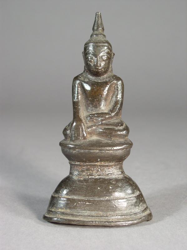 Pair of small Thai bronze Buddha sculptures