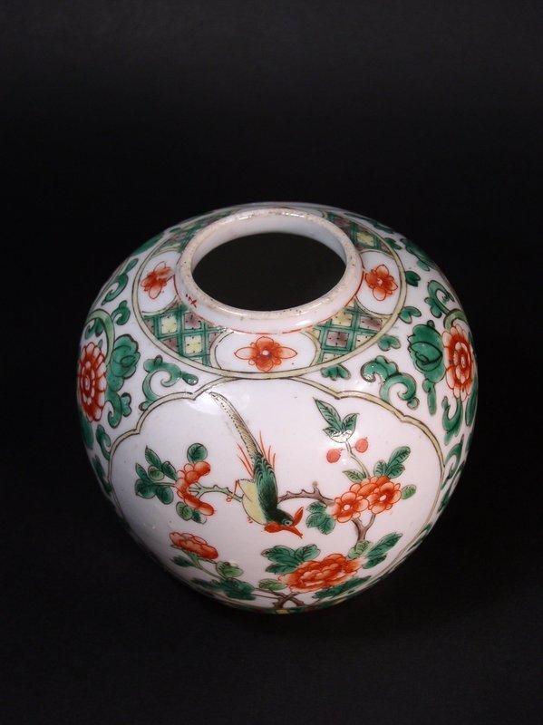 Chinese famille verte enameled porcelain jar