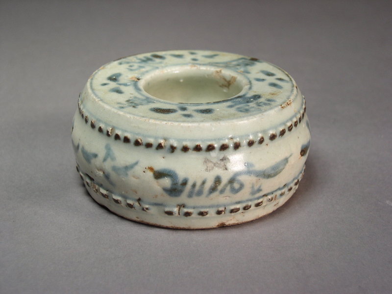 Chinese blue/white porcelain drumform water pot/weight