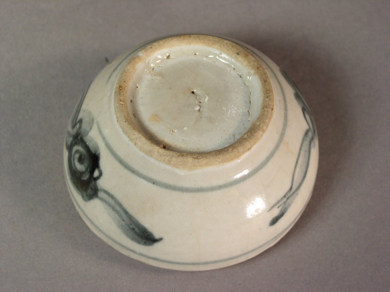 Chinese blue / white porcelain lidded box