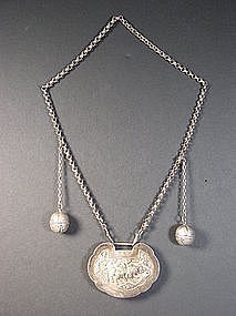 Chinese silver necklace with lock pendant