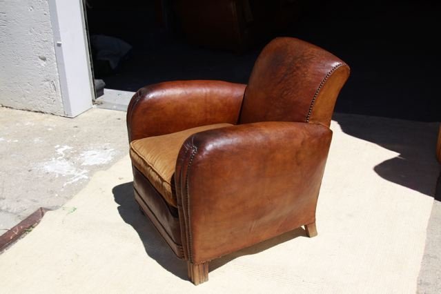 Vintage French Leather Club Chair 16ème Lounge Single