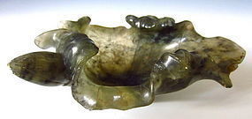 Chinese Moss-Agate Brush Washer of a Lotus