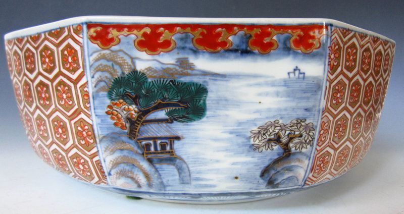 Japanese Edo Period Imari Large Octagonal Bowl