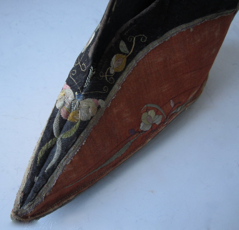 Antique Chinese Ladies Shoes