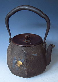 Antique Japanese Ryubundo Tea Kettle Tetsubin