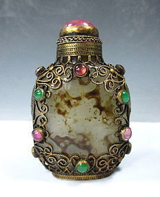 Chinese Agate Snuff Bottle With Gold Wire Filigree