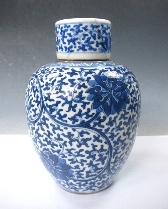 Antique Chinese Blue And White Porcelain Vase With Lid