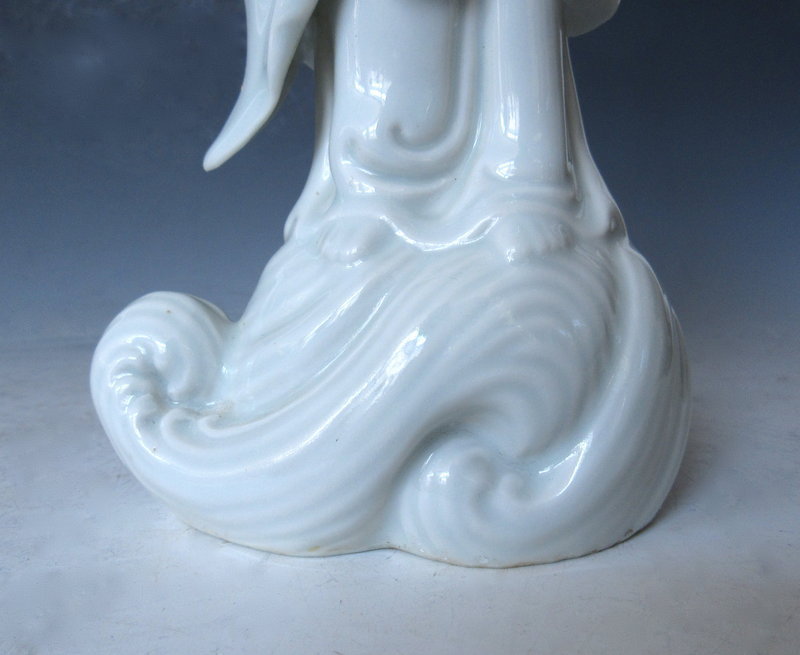 Chinese Blanc De Chine Porcelain Quan Yin