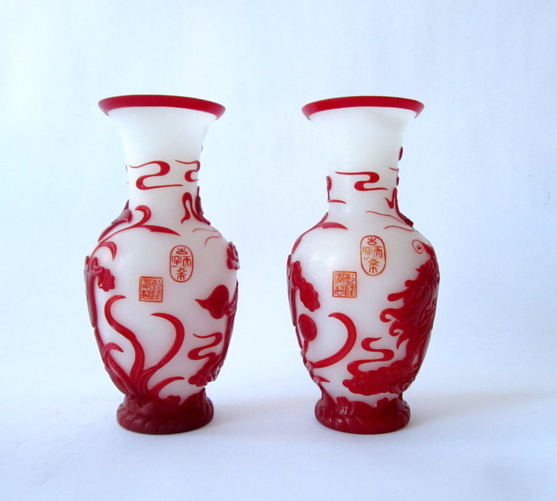 Pair of Vintage Fu Dog and Flower Peking Glass Vases