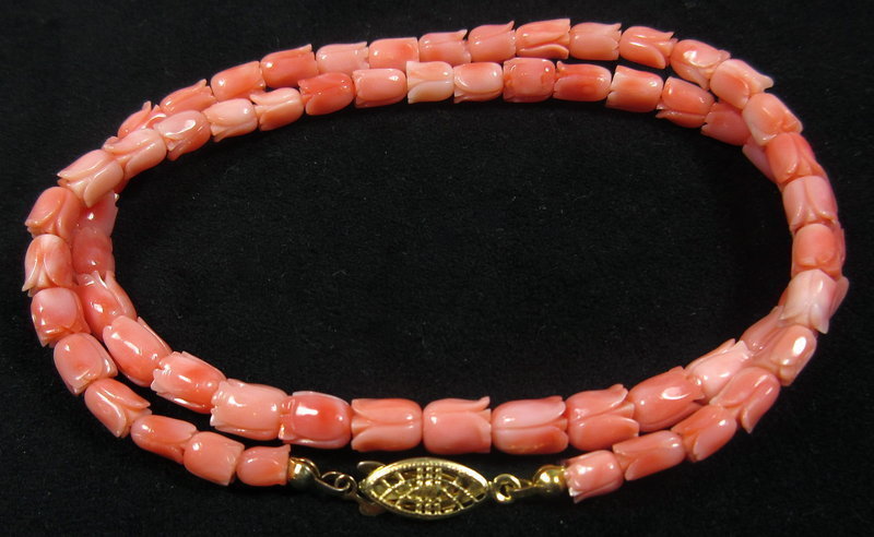 Chinese Carved Tulip Coral Bead Necklace