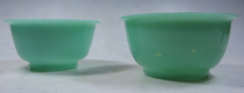 Antique Chinese Pair of Peking Glass Bowls