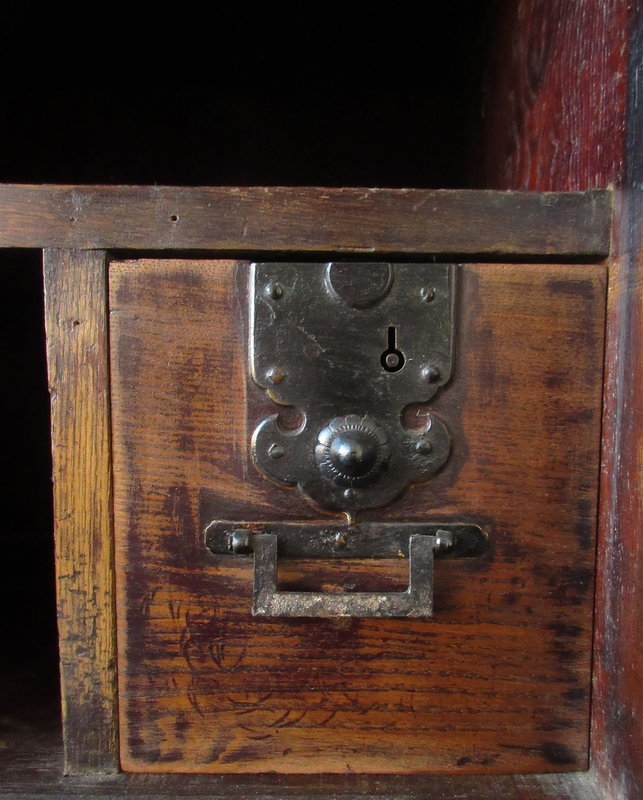 Antique Japanese Kuri Funa Tansu