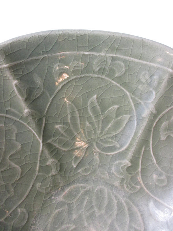 Chinese Song Dynasty Foliate Celadon Bowl with Lotus Motif