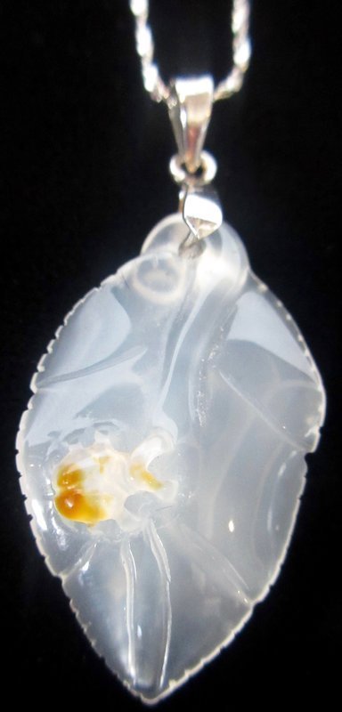 Antique Chinese Agate Leaf Pendant