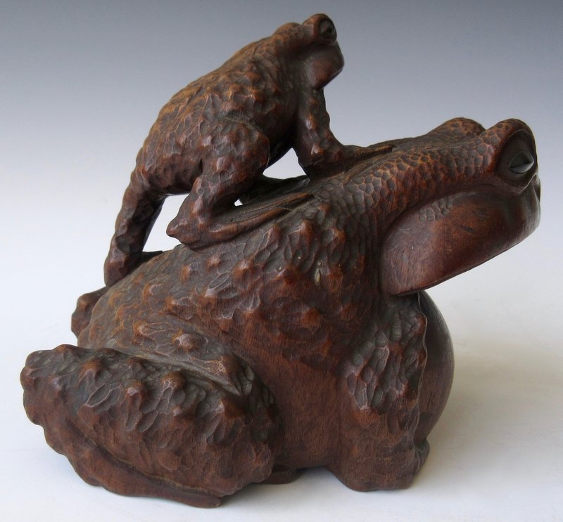 Japanese Signed Genko Wood Carving of Two Frogs