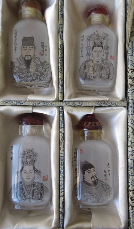 Chinese Reverse Glass Painted Snuff Bottles of Ming Emperors