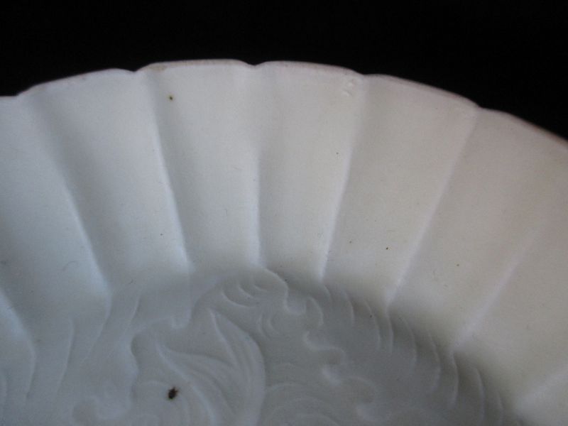 Chinese Pair of Small Song Dynasty Porcelain Plates with Fish