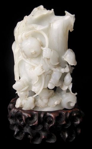 Chinese Jade Immortal Vase with Money Toad and Lotuses