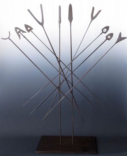 A Rare Example of a Ceremonial Arrow Collection by the Yotsuken Clan