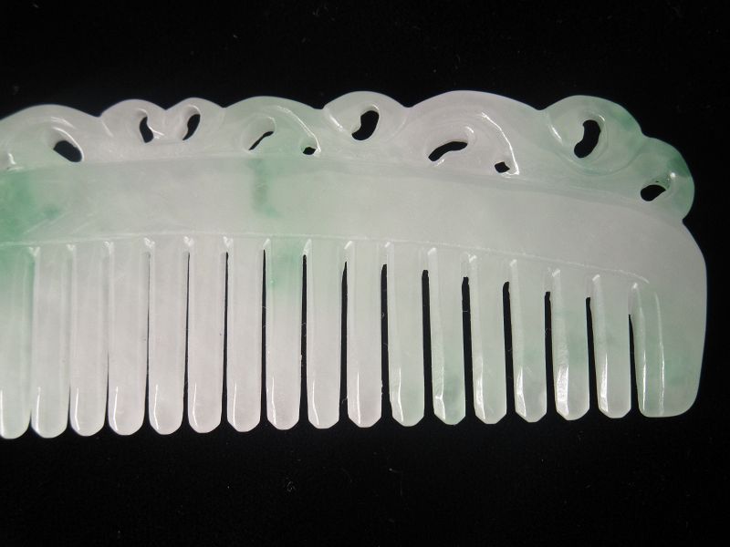 Antique Chinese Jadeite Hair Comb