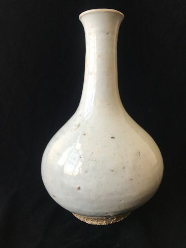 Korean Vase with Kintsugi