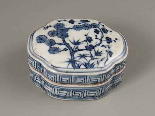 Chinese Blue and White Porcelain Seal Container