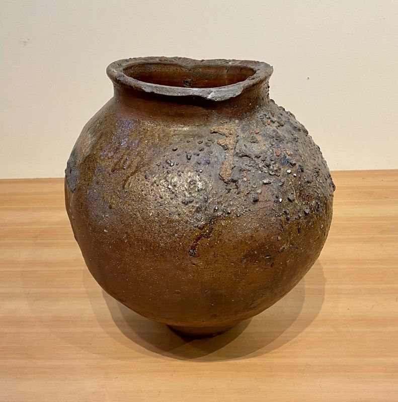 14th-15th Century Momoyama Tokoname  Storage Jar