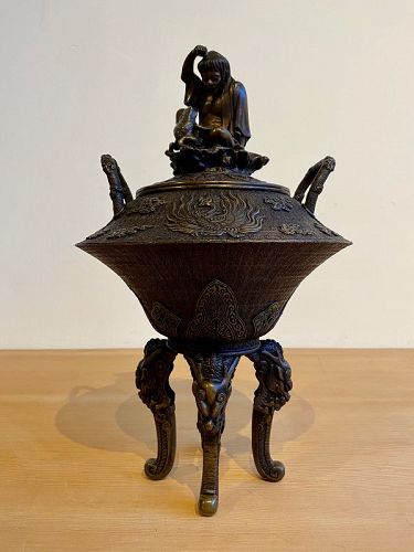 Japanese Bronze Censor Gama Sennin (Toad Immortal) Signed Suiun-chū