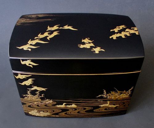 Japanese Antique Lacquer Incense Box with Birds and Inside Tray