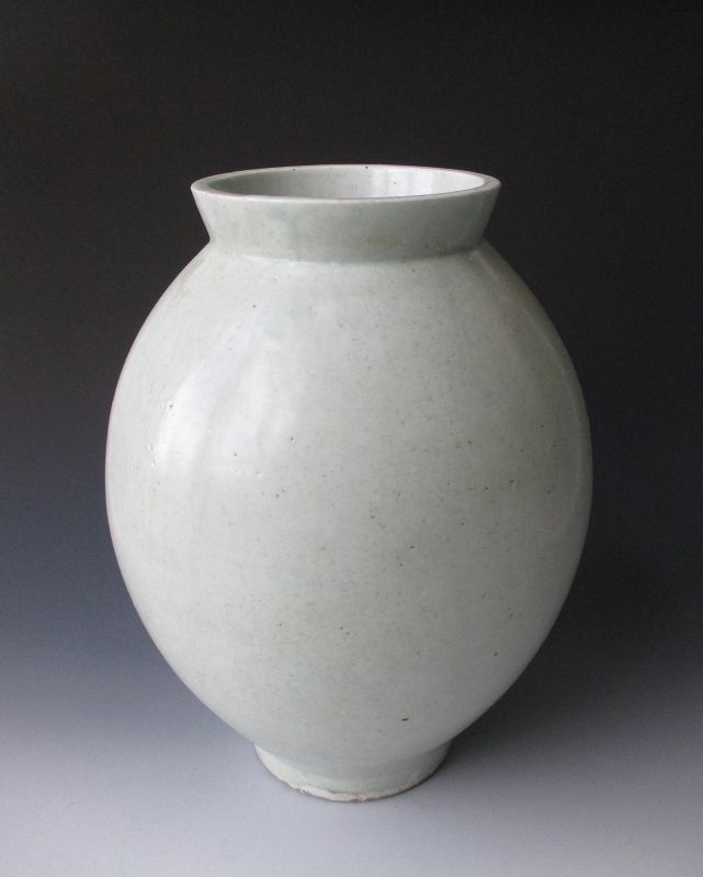 Korean Antique White Porcelain Moon Vase, 18th Century