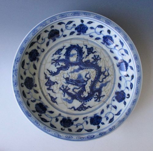 Chinese Antique Blue and White Porcelain Charger with Dragon