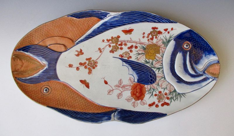 Japanese Antique Large Imari Porcelain Fish Plate