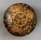 Japanese Antique Round Lacquer Box with Tokugawa Crest