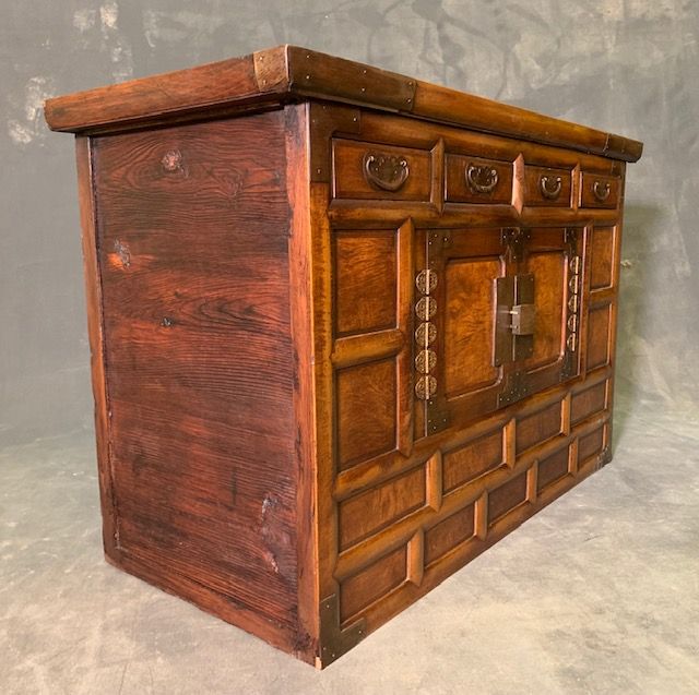 Antique 19th C Korean Low Chest (Nong) Maple &amp; Pine Yi Dynasty