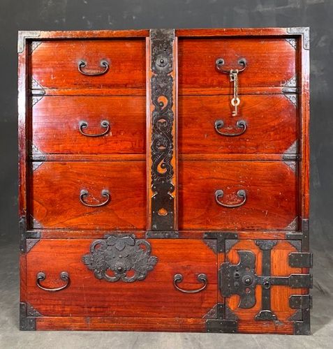 Antique Japanese Sakata Bo Tansu Lacquered Kirinoki Edo Era 18th C