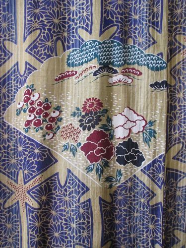 Japanese Silk Kimono with Shell Motif