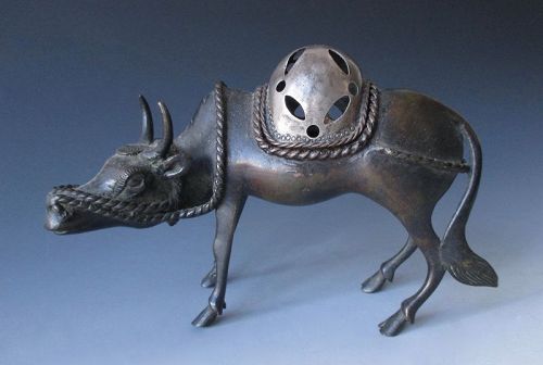 Chinese Antique Bronze Censer of an Ox