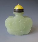 Chinese Antique Carved Jade Snuff Bottle with Peaches