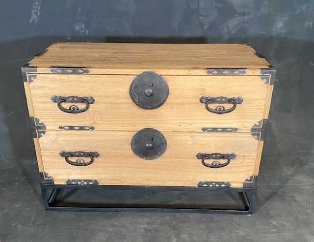 Antique Japanese Low Tansu Chest Isho (Kimono) Kiri Meiji Period