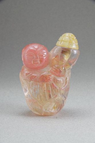 Very Nice and Well Carved Rose Quartz Chinese Snuff Bottle